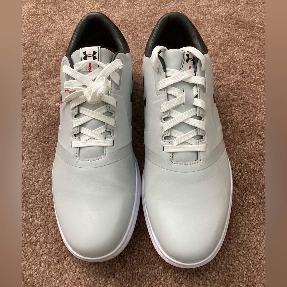 🏌🏾‍♂️NEW ‘UNDER ARMOUR’ Men’s Spikeless Golf Shoes Size 10.5